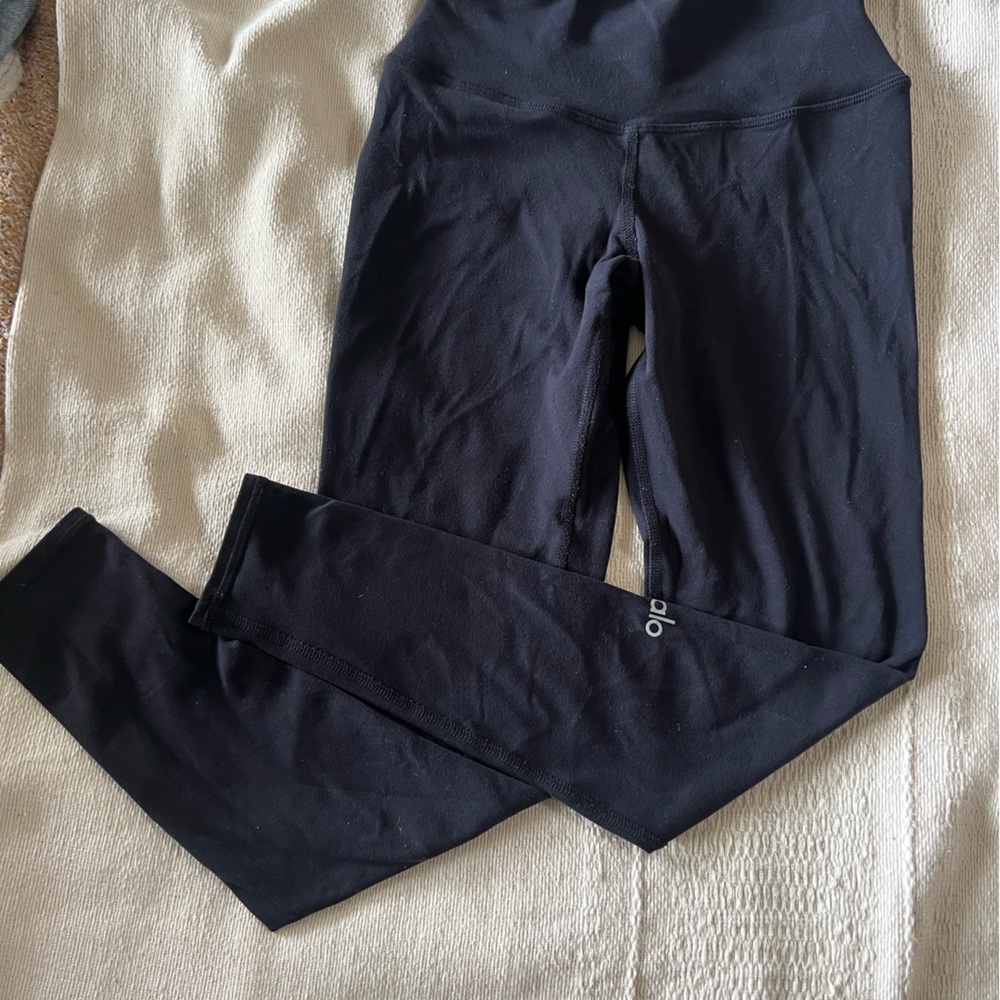 ALO black yoga pants